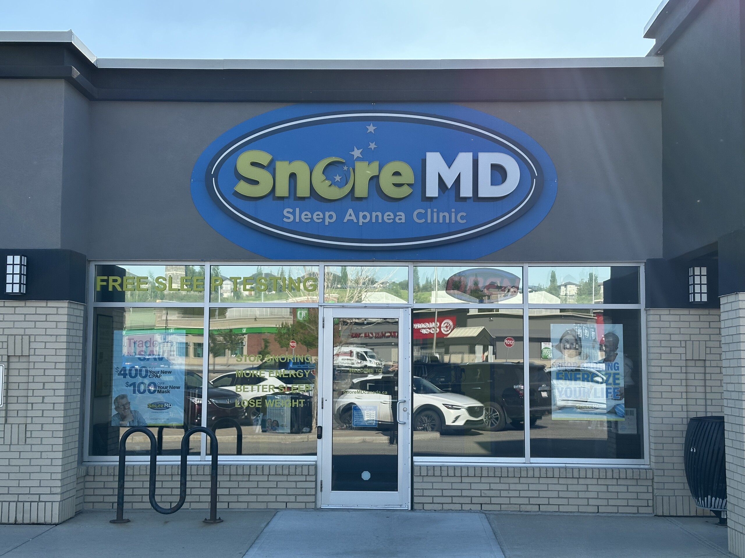 clinic daytime shopfront 4 Creekside